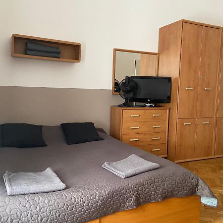 Guest Rest Studio Apartments Budapest Luaran gambar