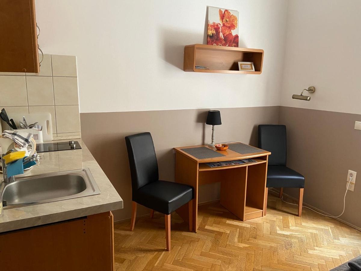 Guest Rest Studio Apartments Budapest Luaran gambar